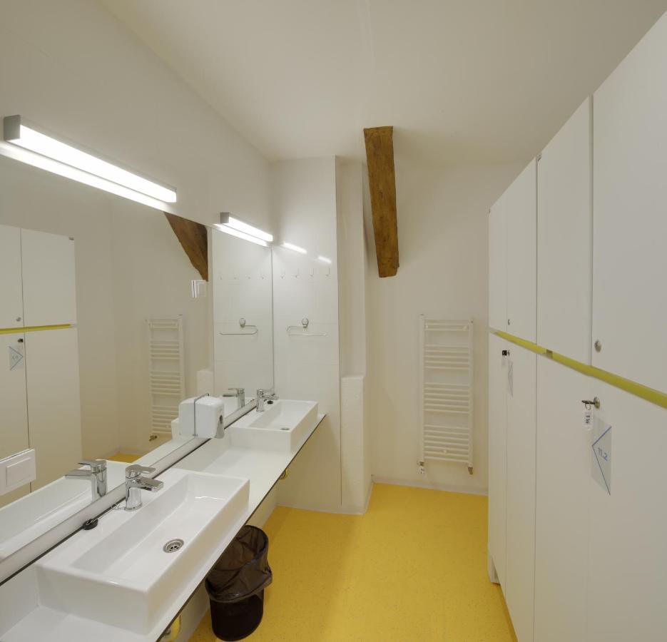 Hi Hostel Stara Pekara 오시예크 외부 사진