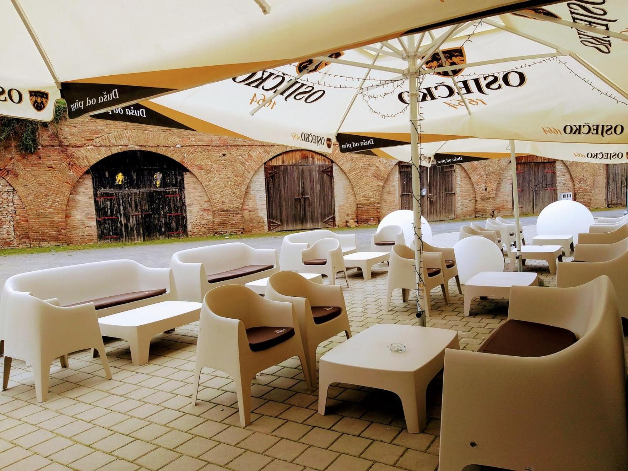 Hi Hostel Stara Pekara 오시예크 외부 사진